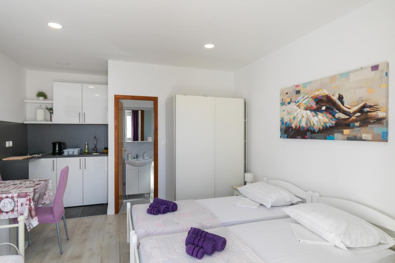 Apartament Karol & Mara *